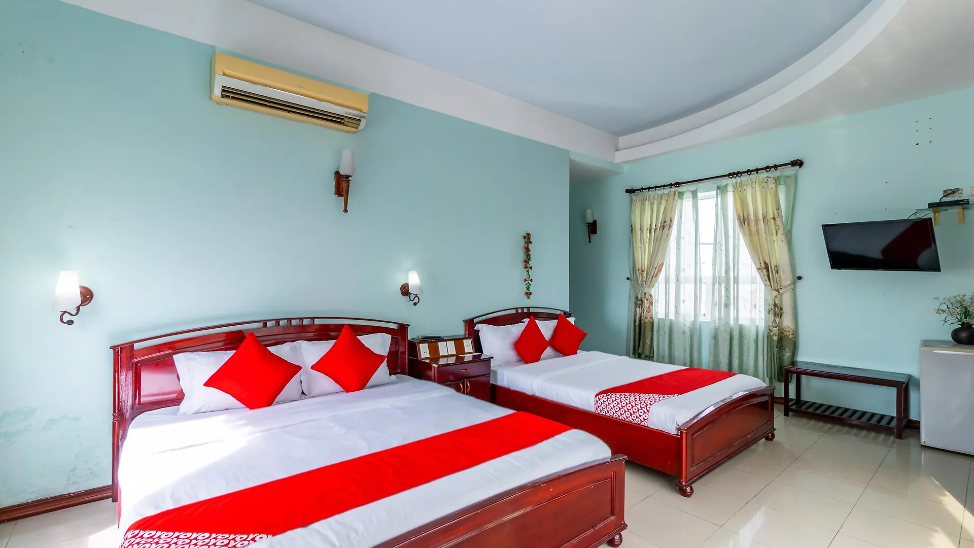 **  Golden Gate 1 Hotel Da Nang Vietnam
