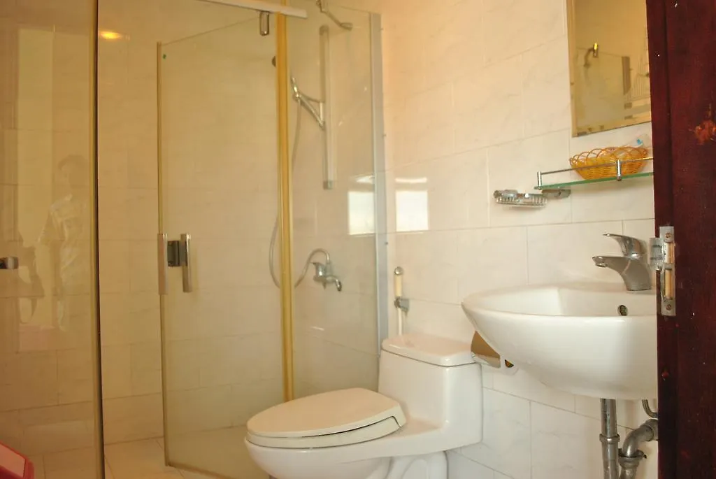 Golden Gate 1 Hotel Da Nang 2*,  Vietnam