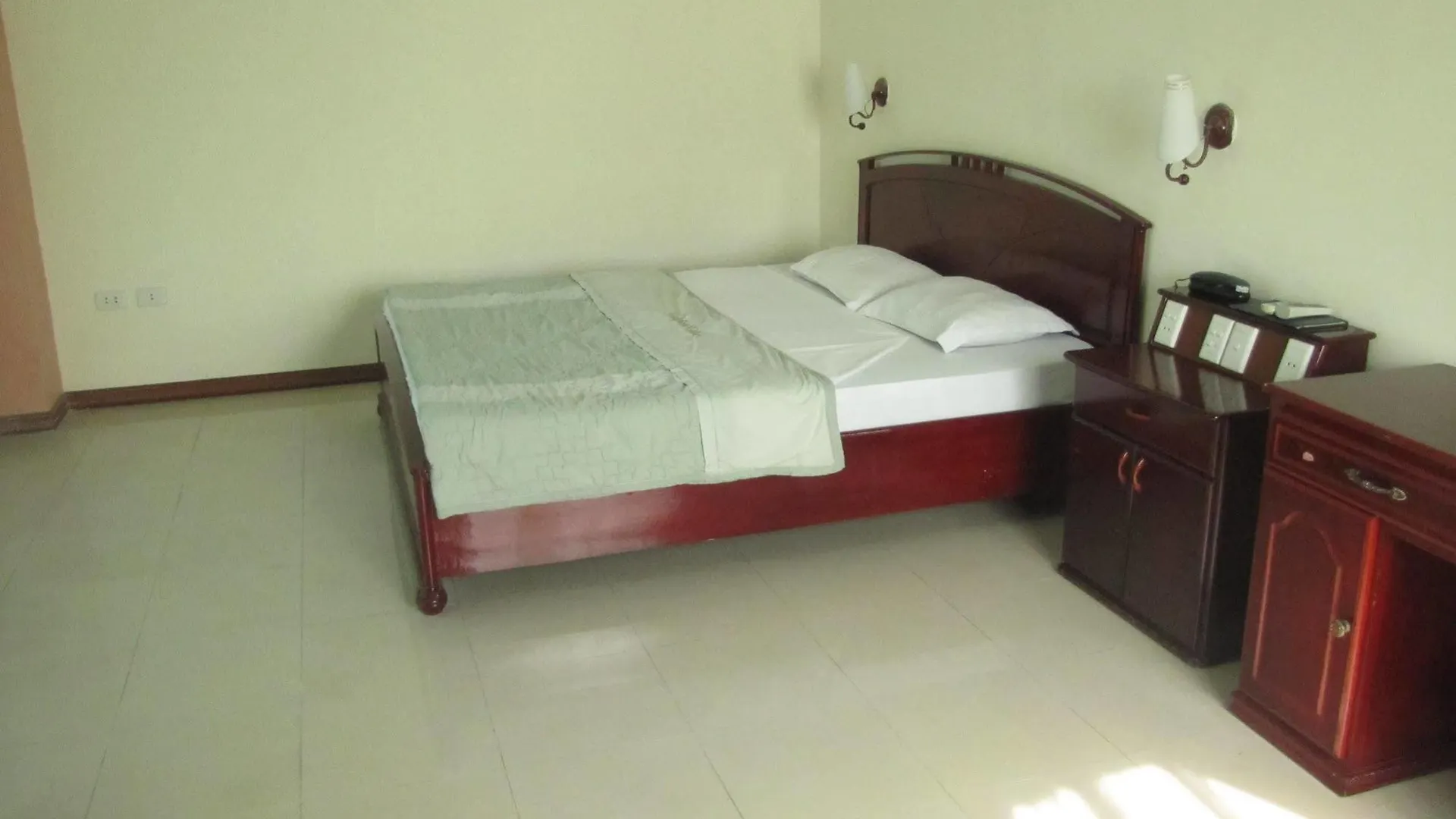 Golden Gate 1 Hotel Da Nang